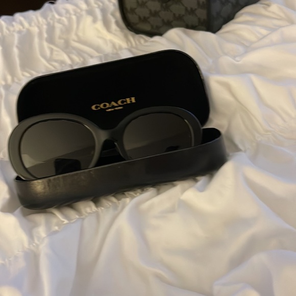 012. Coach sunglasses - Picture 2 of 6